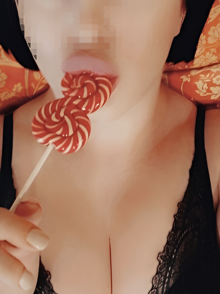 Алевтина привлекальеная девушка из Оленовки цена от 4000 руб