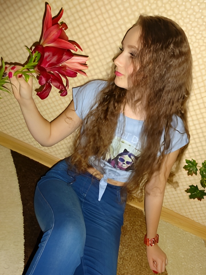 Эмма привлекальеная девушка из Оленовки цена от 5000 руб