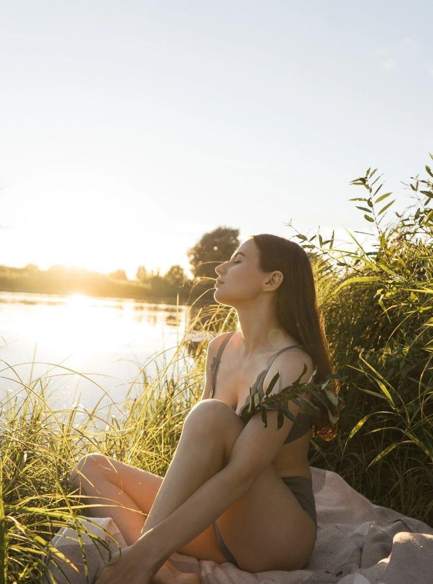 Габриэлла привлекальеная девушка из Оленовки цена от 5000 руб