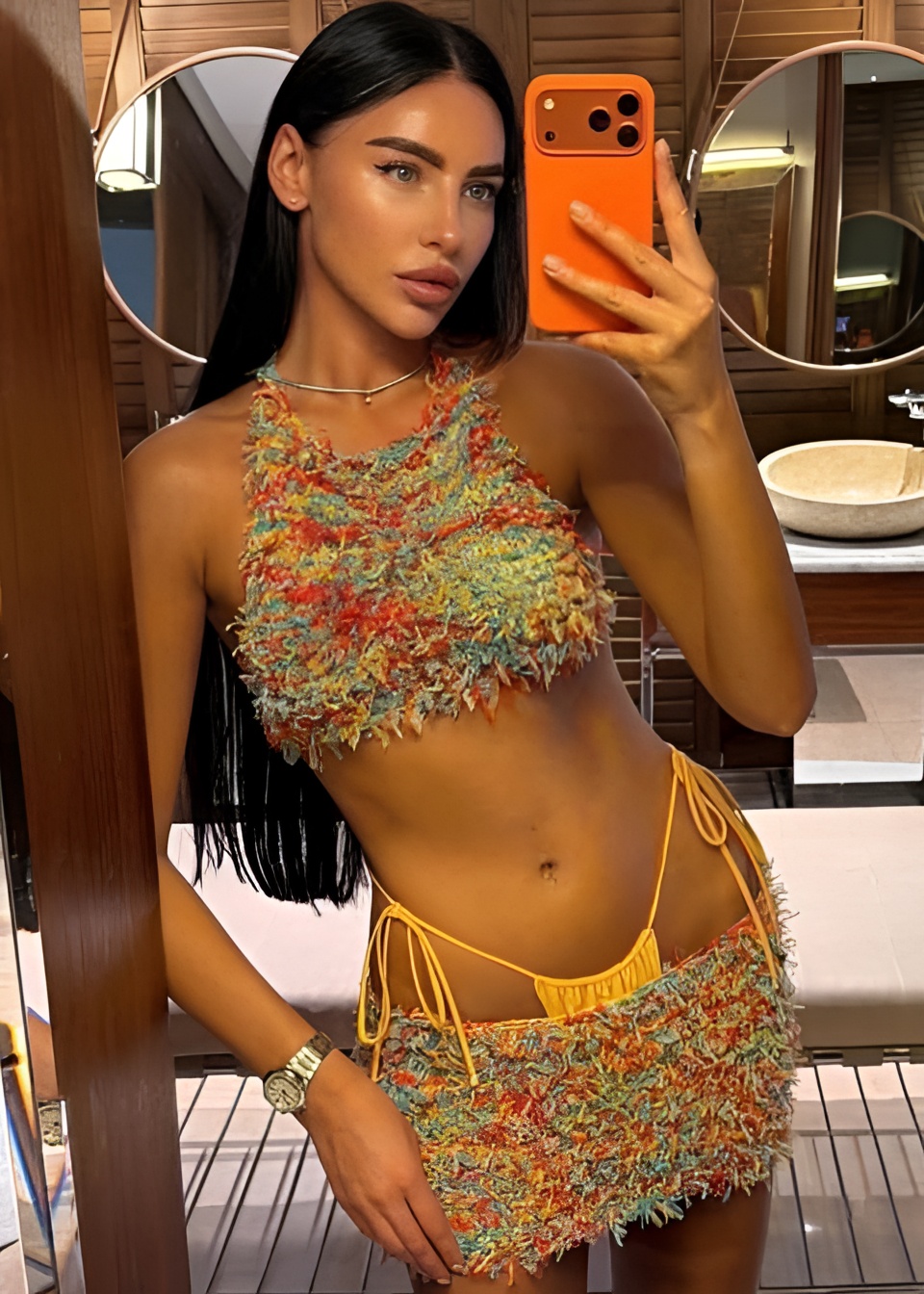 МАЛЛИНА VIP привлекательная девушка из Оленовки цена от 18000 руб