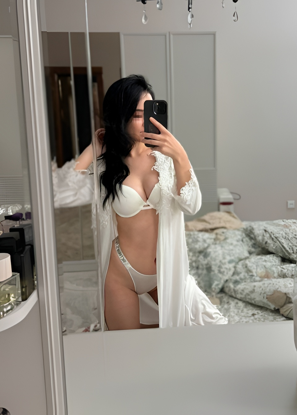 Соня привлекательная девушка из Оленовки цена от 17000 руб