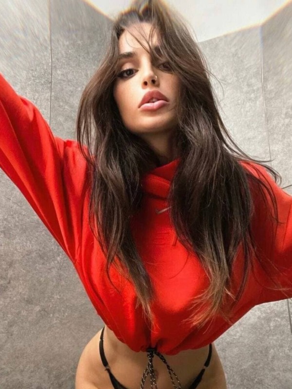 Марина привлекательная девушка из Оленовки цена от 3000 руб