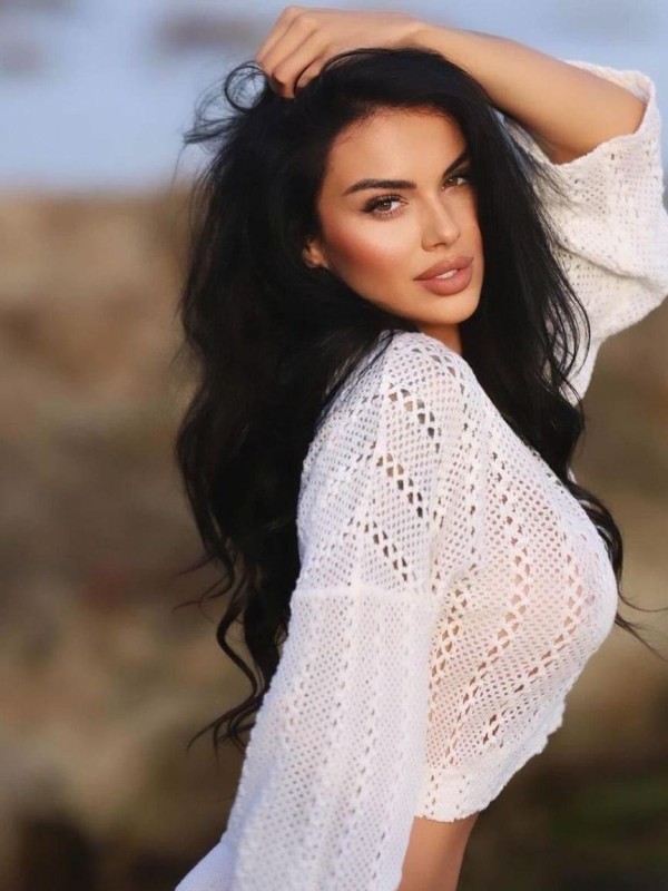 Марсель привлекательная девушка из Оленовки цена от 4000 руб