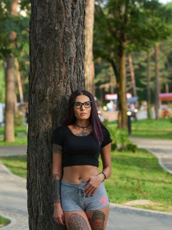 Римма привлекательная девушка из Оленовки цена от 8000 руб