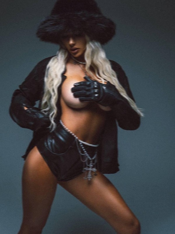 Елена привлекательная девушка из Оленовки цена от 7000 руб