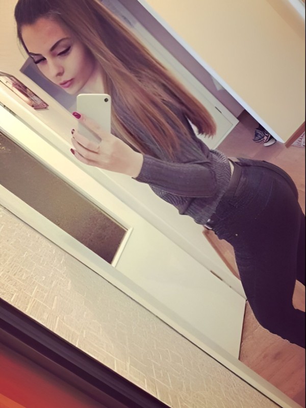 Настя привлекательная девушка из Оленовки цена от 3000 руб